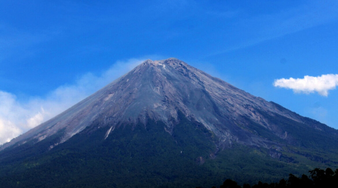 Gunung Semeru (Foto-Pixabay)